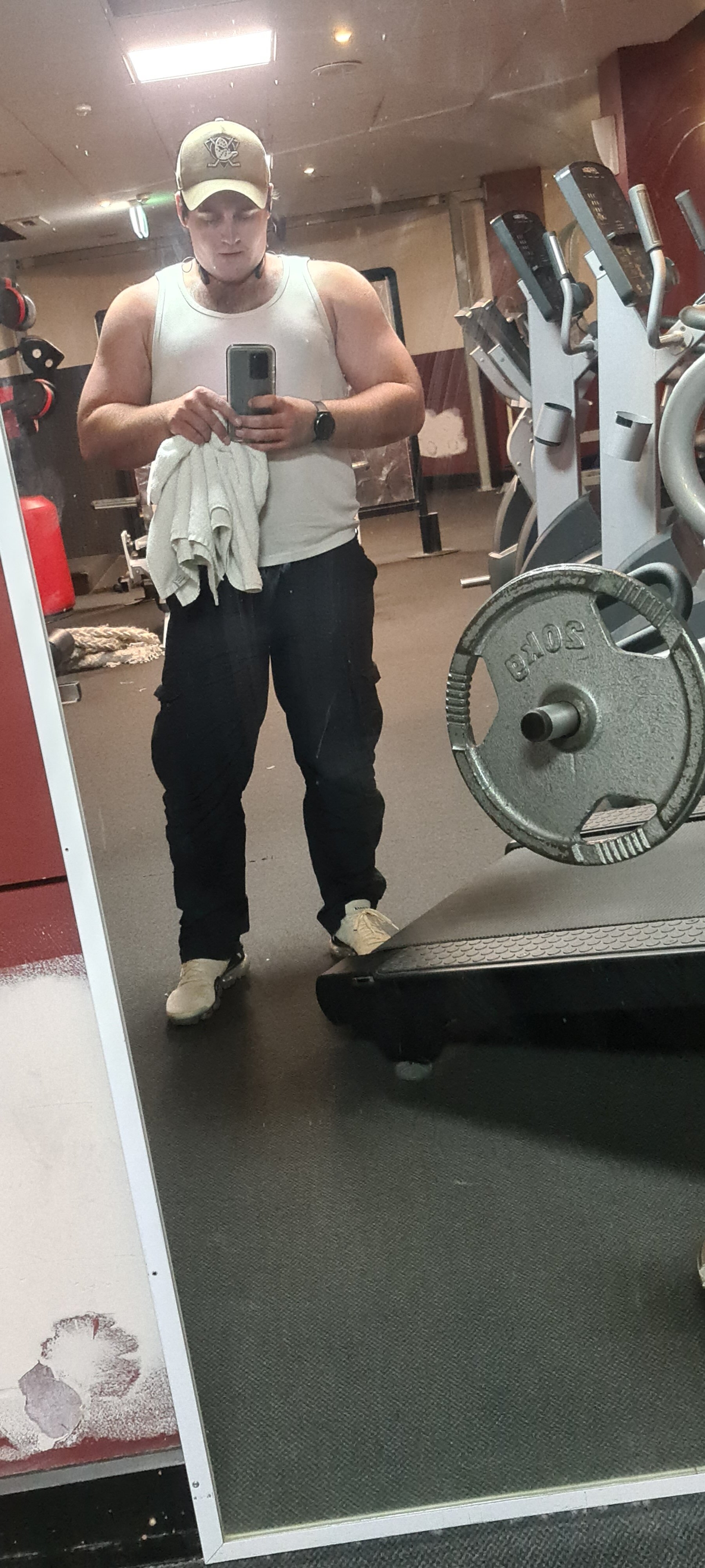 tommyyb