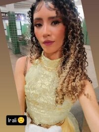 Cellina's Offline Chat Room
