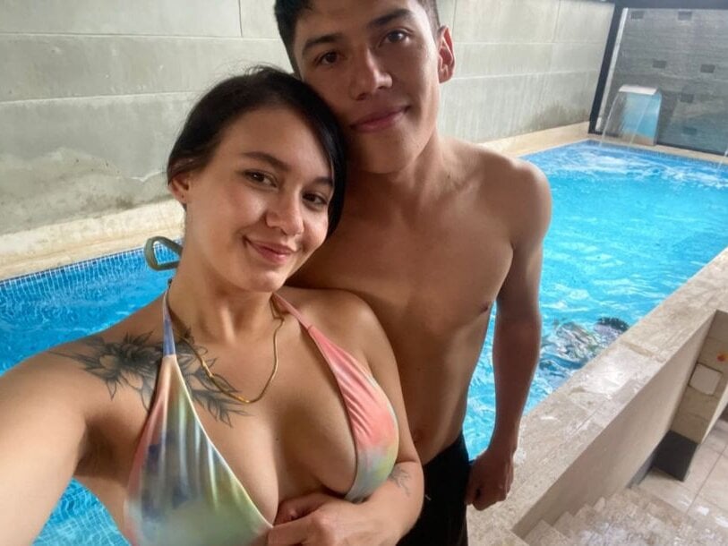 LucyyLeo's Offline XXX Chat