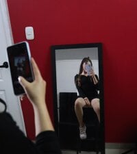 Allison_Roberts1's Offline Chat Room