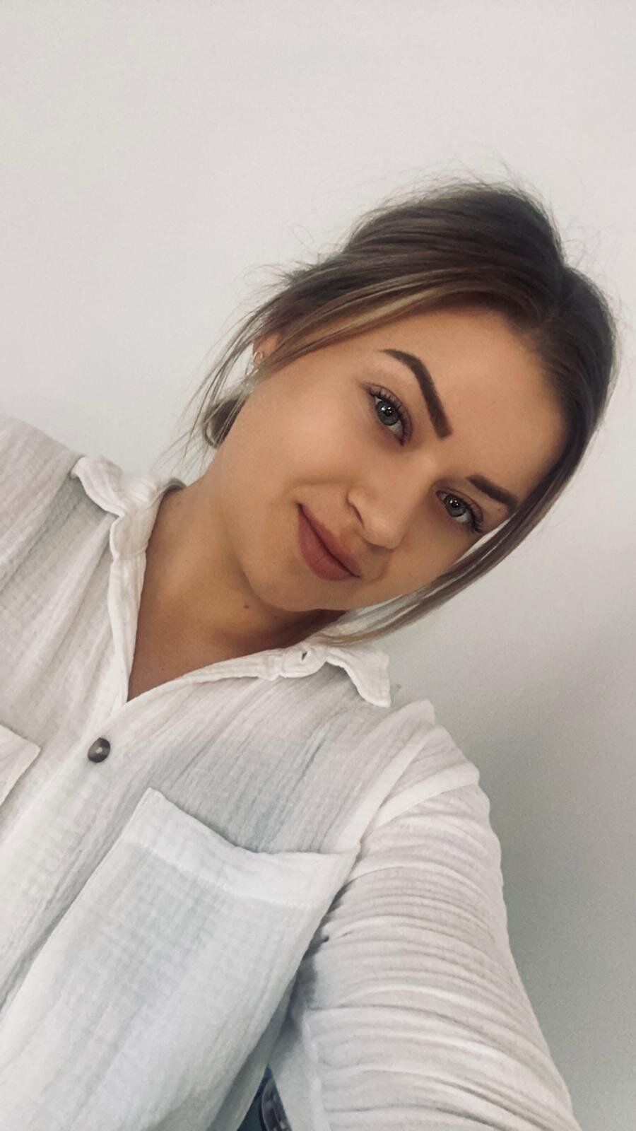 aurora_ivy