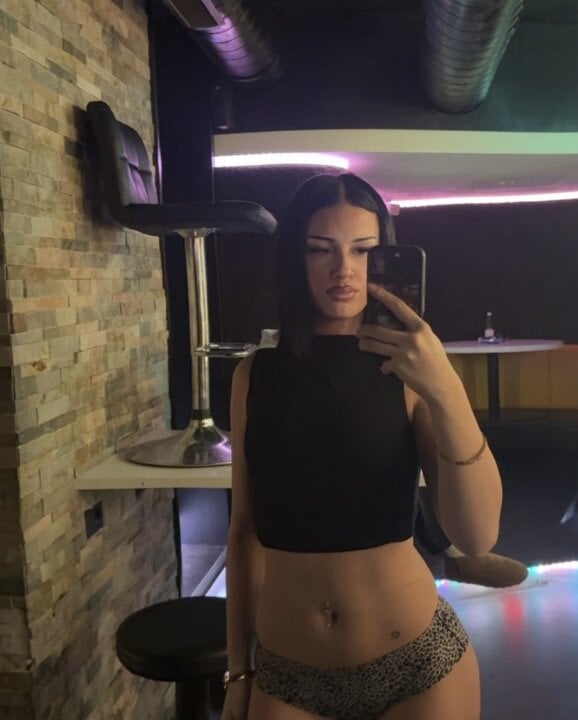 watchgirlcam.com naomi-fox livesex profile in from-venus cams