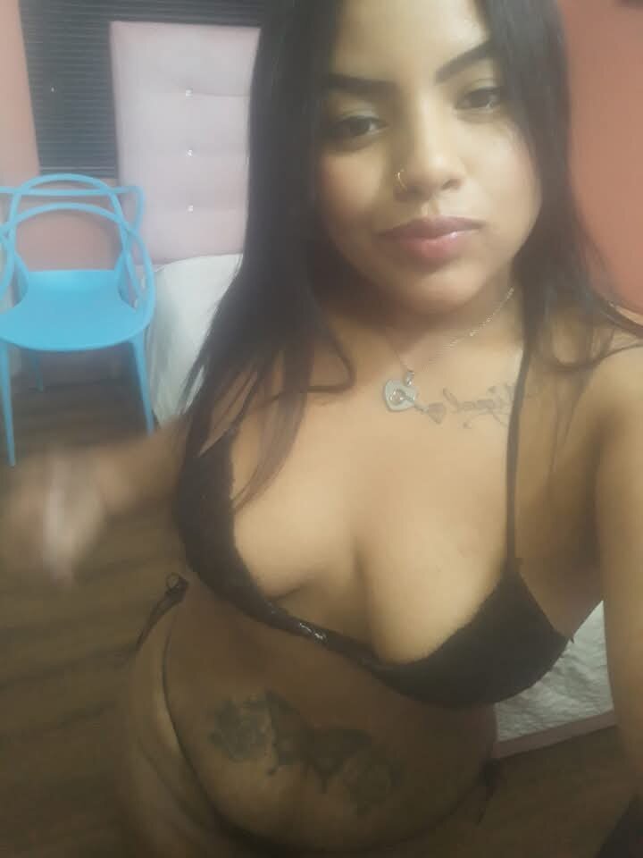 hornysofiaa