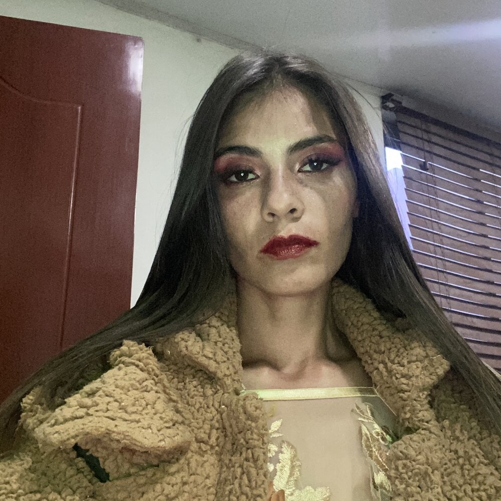 cheapadultsexcams.com esperfanza_gs livesex profile in french cams