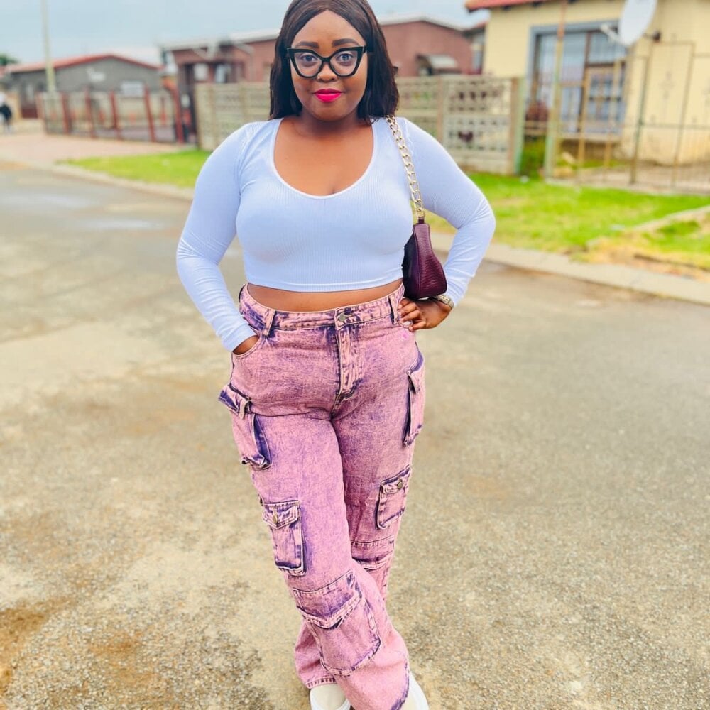 prettyface17 from stripchat