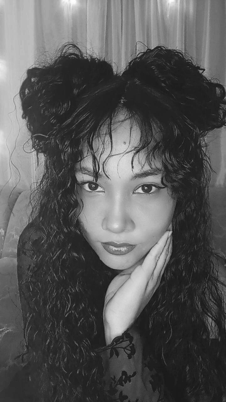 Eimy_Brunette