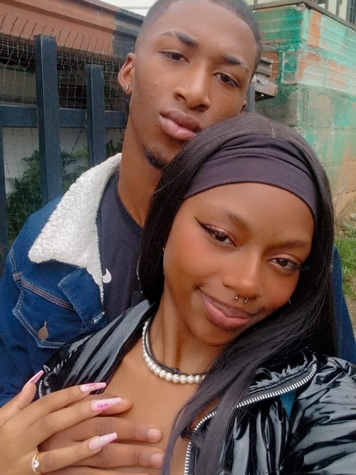 Chatroom XXX hors ligne de AllieyYZacks