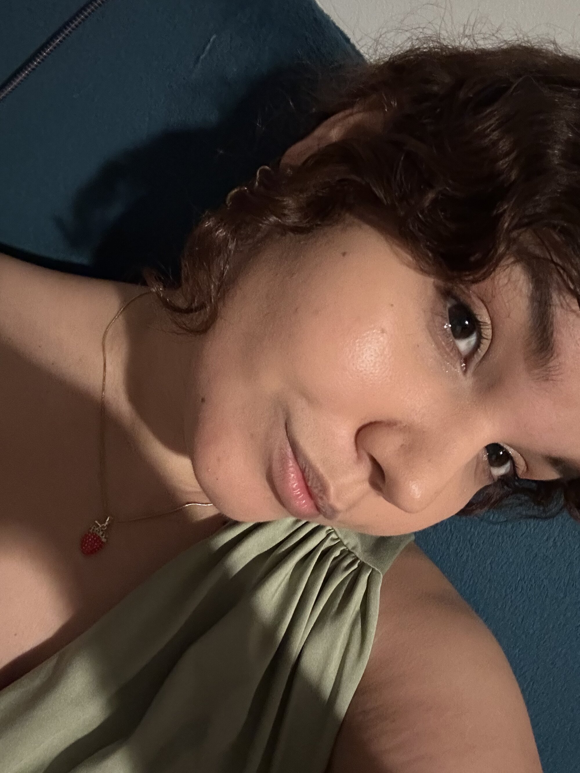 valen_smile_