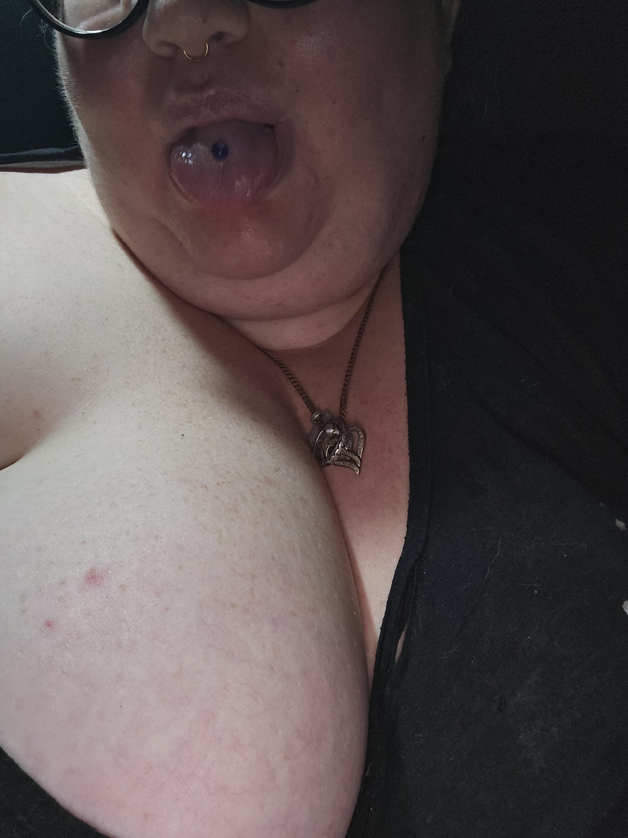 lovebigboobskrys