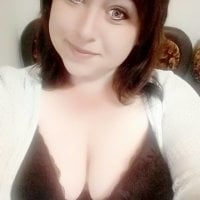 CharmPaula's Offline Chat Room