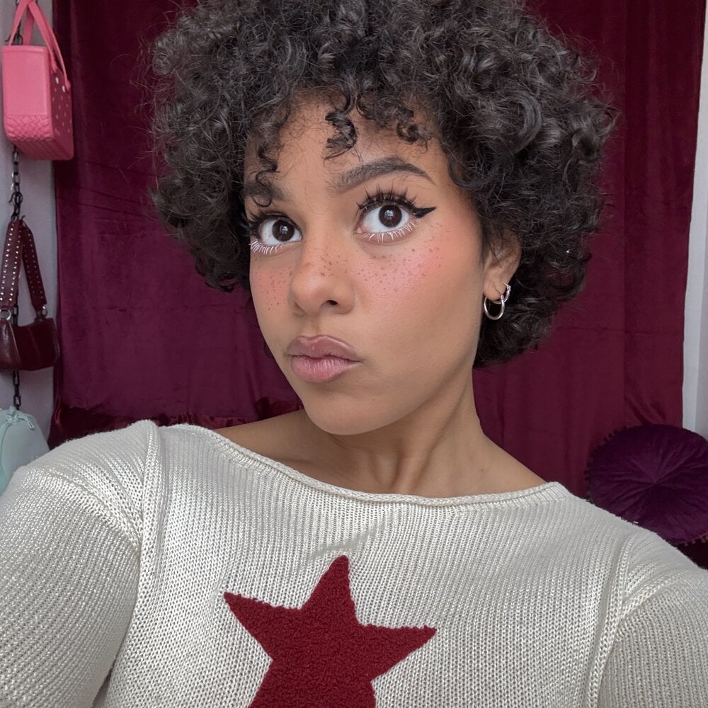 prettylittleproblem from stripchat