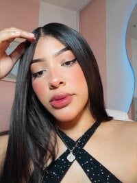 AlexaFiury_69's webcam live show
