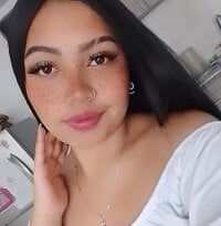 aracelicoopercm101's Offline Chat Room
