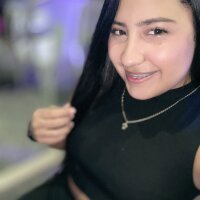 Aithana_lans' Offline Chat Room