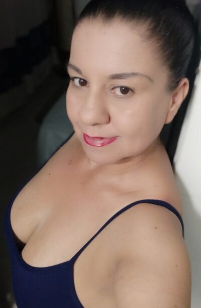 _daniela_milf from stripchat