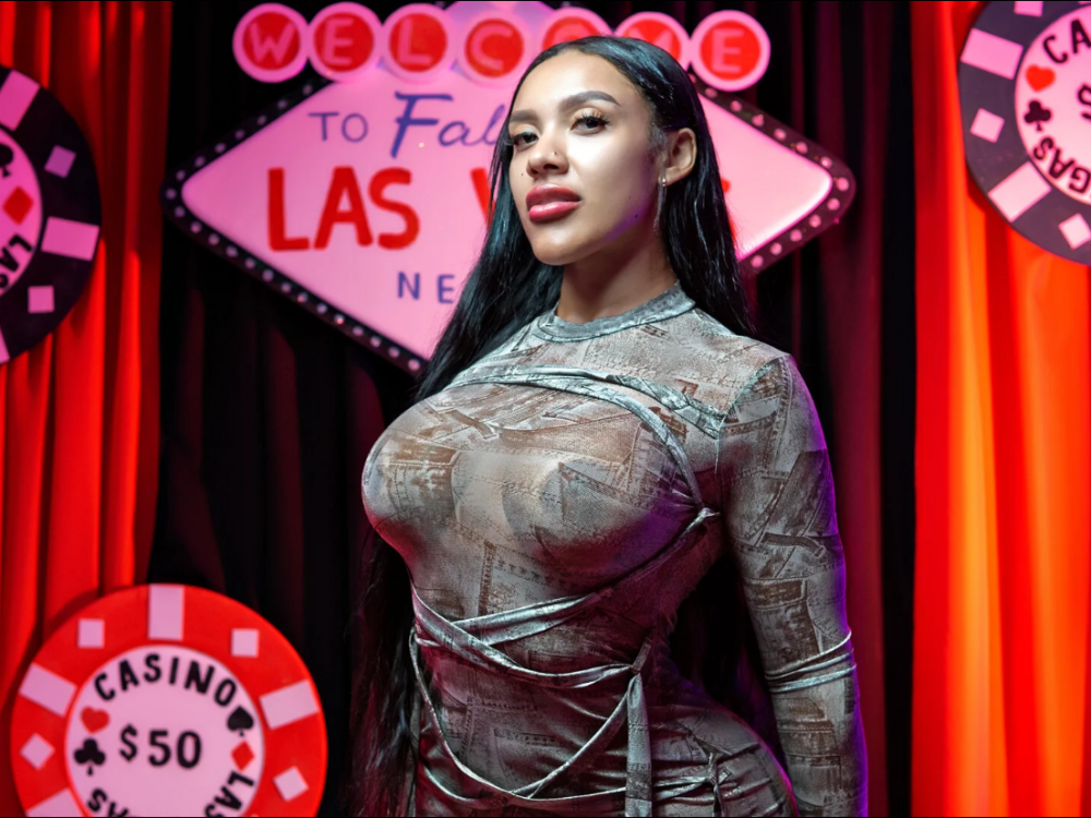 Live sex webcam photo for HeidyWillss #290112511