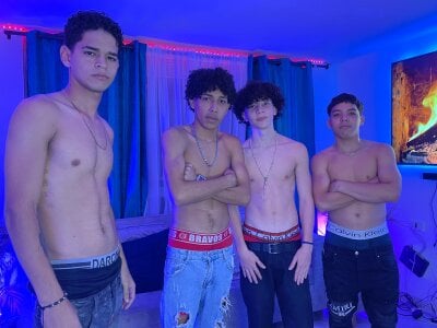 web cam chat LittleWhiteBoys