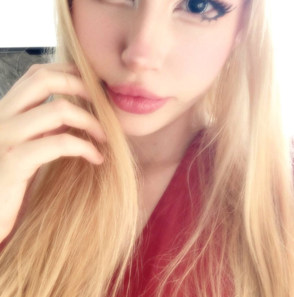 MiaSaint profile