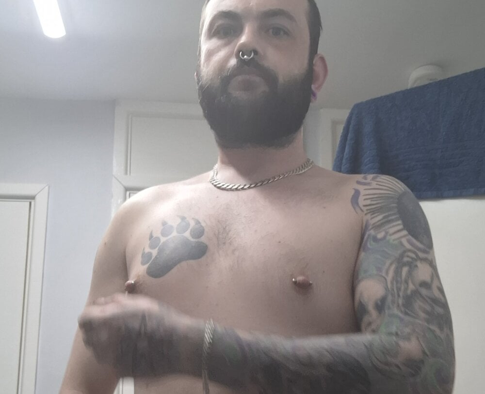 HottishVampire1 profile