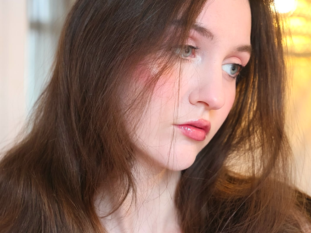 watchgirlcam.com lilyblush livesex profile in english cams