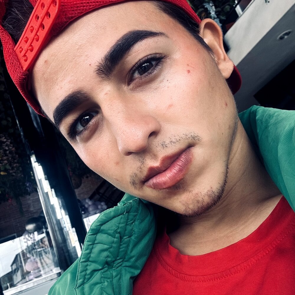 pipe_twinkhot from stripchat