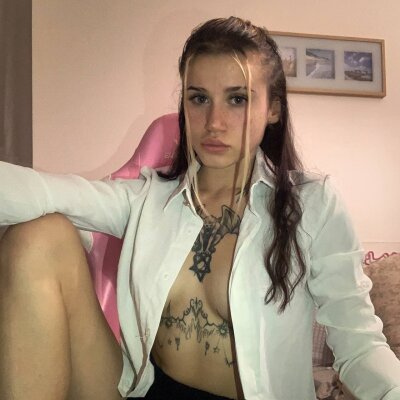beby_luvvv from stripchat