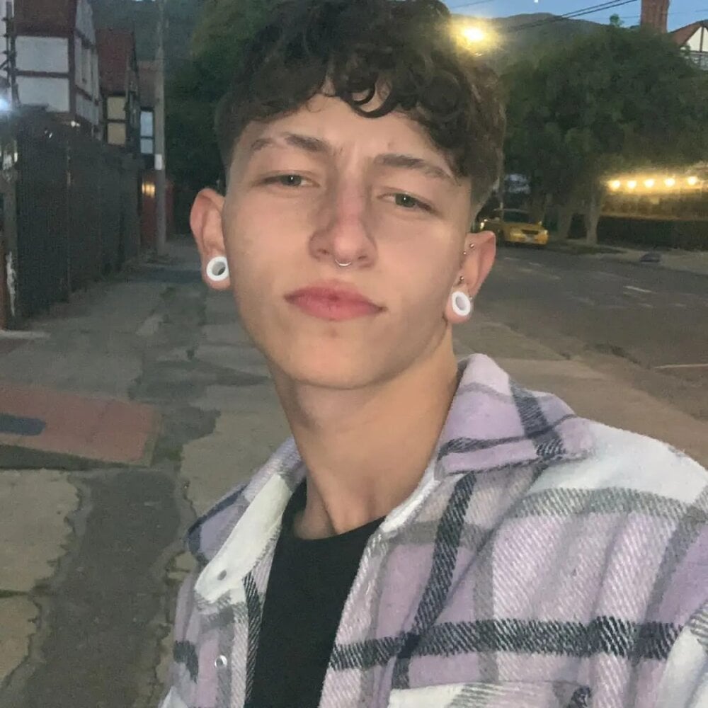 aron_tay11 profile