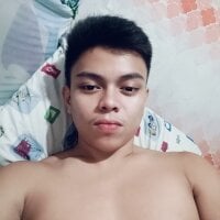 Pinoy_slutcummer69's webcam live show