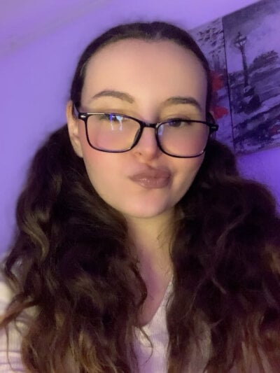 LineaDemie on StripChat