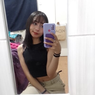 MelanieRoah1 - Girl 