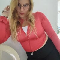 Megan-Owwen30's webcam live show