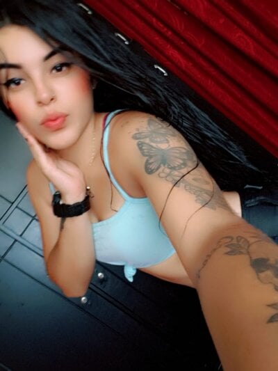 Violet_Wild_ on StripChat