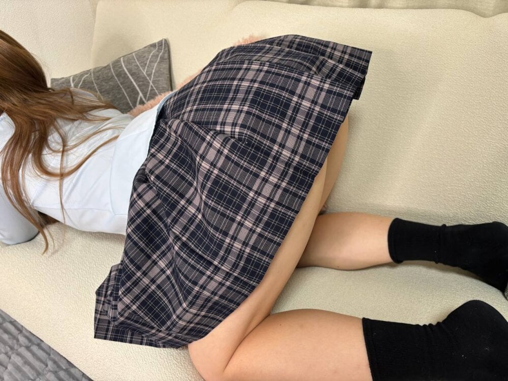 stripchat ruri-ruri webcam profile pic via 6livesex.com