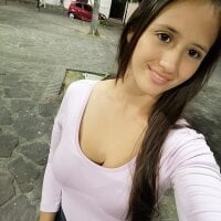 chicadorada's Offline Chat Room