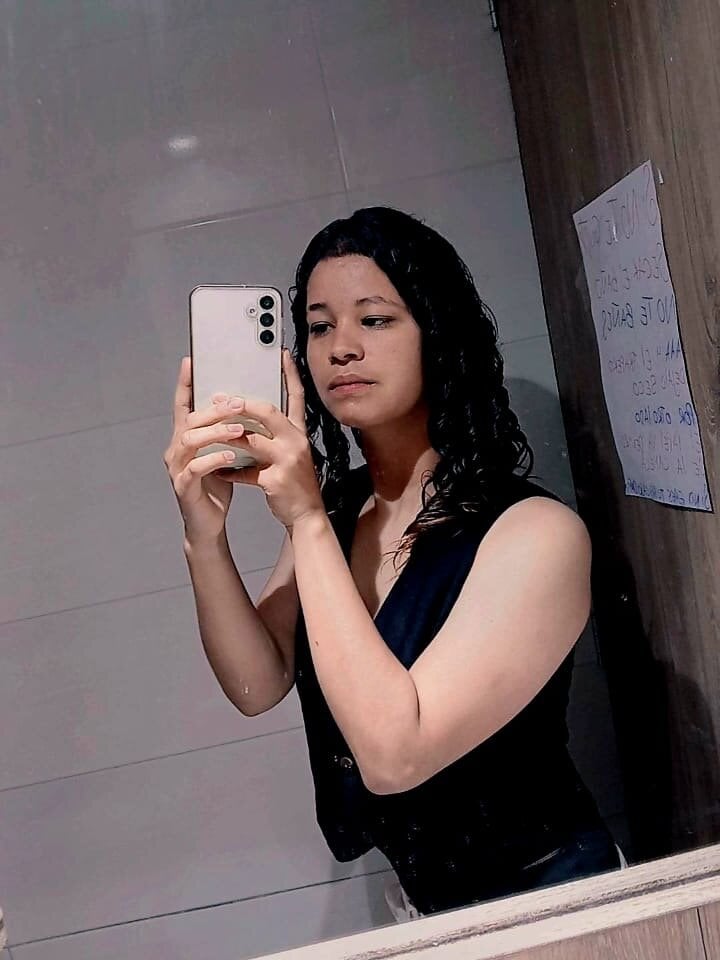 Deni_Rosee profile