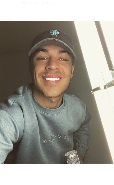 justinivey from stripchat