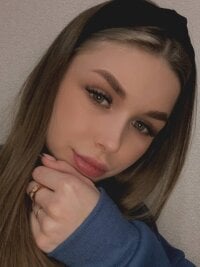 Mimona_1's Offline Chat Room