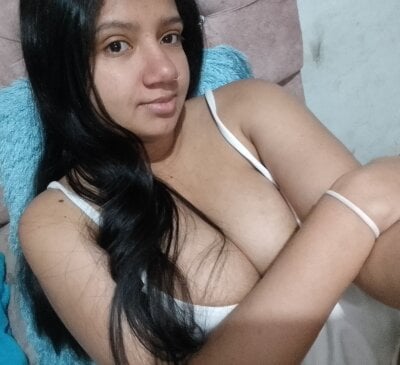 jaqueline22_ from stripchat