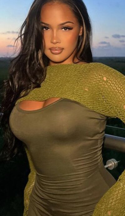 Naughty-Sahar profile