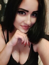 Jule_Lexy's Offline XXX Chat