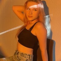 AmilieBaire's Offline Chat Room