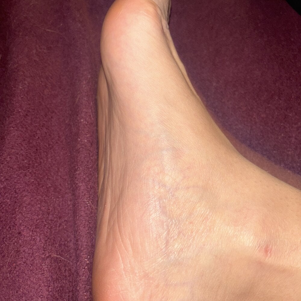 stripchat peloss3534 webcam profile pic via sleekcams.com