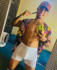 Taylor__02's webcam live show