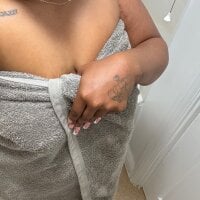 CurvyPrincessNae's webcam live show