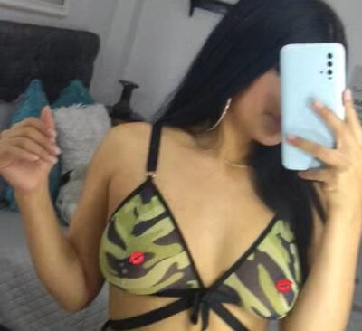 Vane_Petite_ 🚱 live online chat