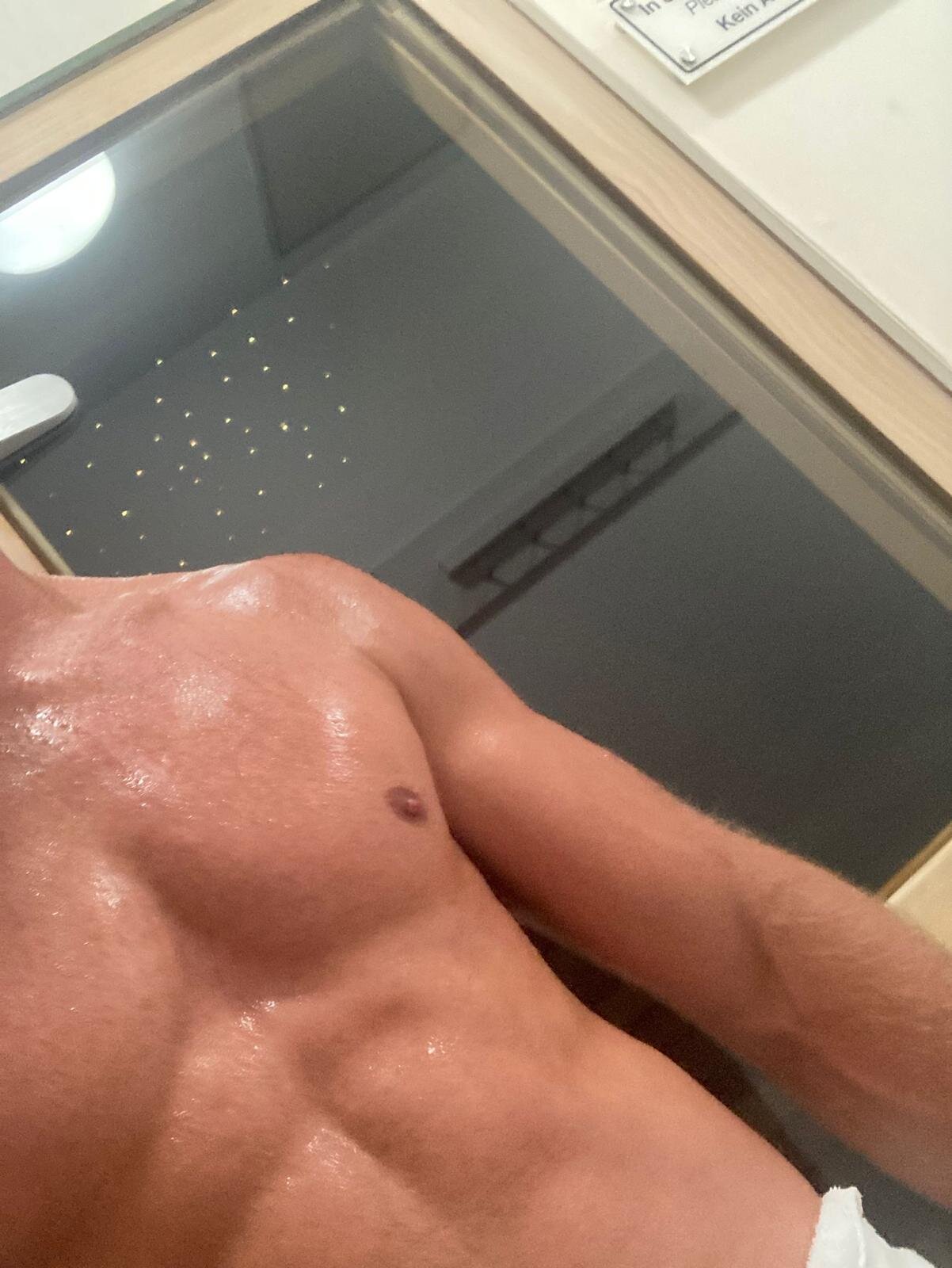 Horny_Fitness_Guy