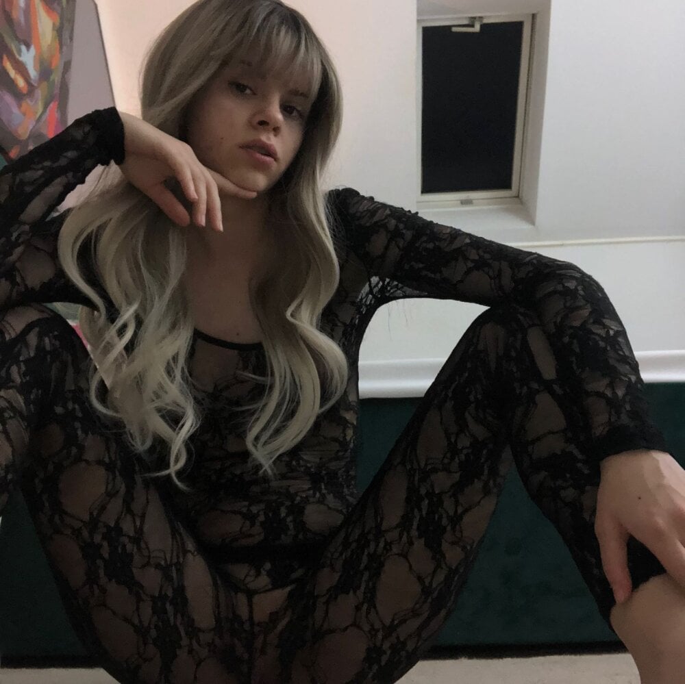 sofi_tom webcam profile - Swedish