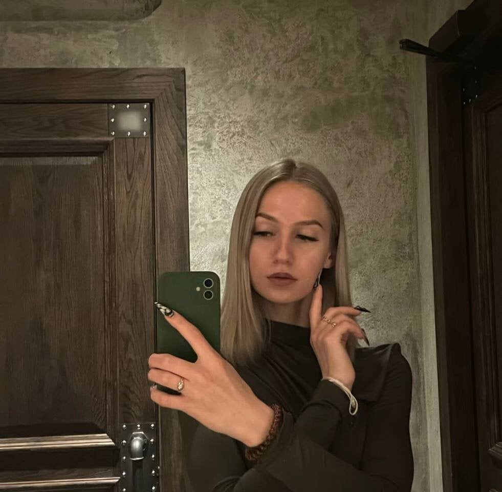 serenacrystall from stripchat