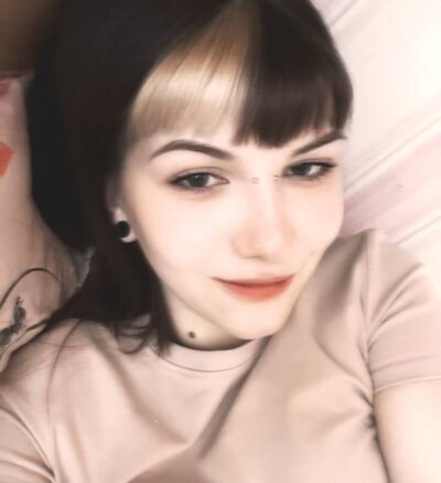 lily_lottie from stripchat