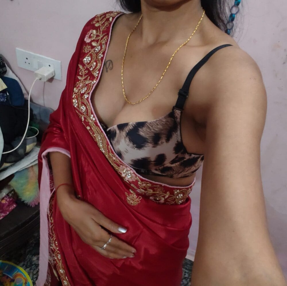 stripchat hot_sexy_kinjal webcam profile pic via elivecams.com